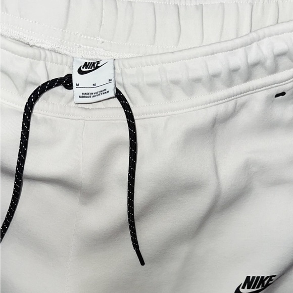 White Nike Tech Fleece Tracksuit !SOLD! - Picture 4 of 7
